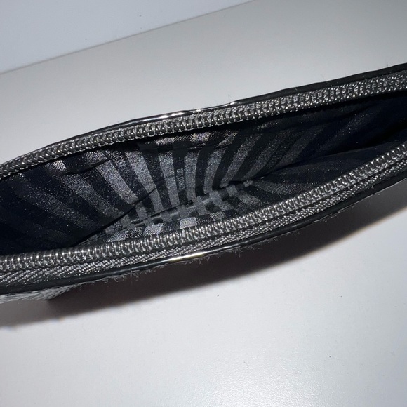 Victoria’s Secret Cosmetics Pouch faux snake skin - Picture 4 of 5